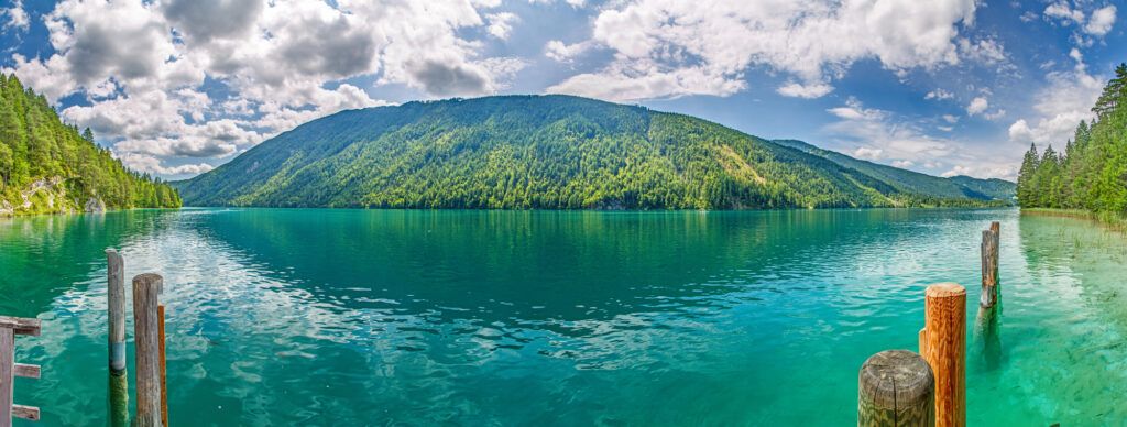 Beim Tantra Retreat für Paare in Kärnten ganz in der Nähe: Naturschönheit Weißensee